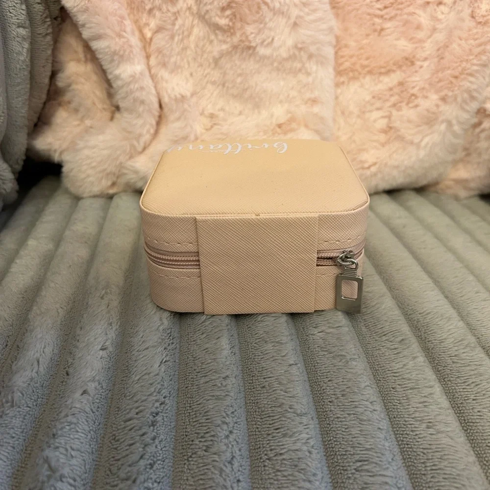 Travel Nude Pink Jewelry Case Box with “Brittany” vinyl lettering NWOT - Picture 3 of 6